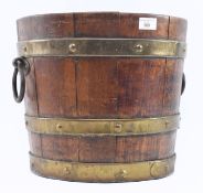 19TH CENTURY COOPERED OAK & BRASS BOUND APPLE BUCKET