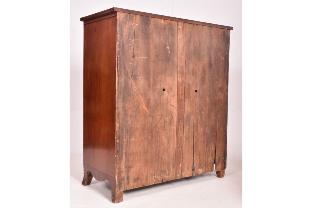 GEORGE III 19TH CENTURY MAHOGANY BOW FRONT CHEST OF DRAWERS - Image 7 of 7