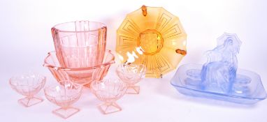 COLLECTION OF 20TH CENTURY ART DECO STYLE GLASS PIECES