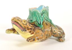 19TH CENTURY HOLDCROFT MAJOLICA FROG TOOTHPICK HOLDER