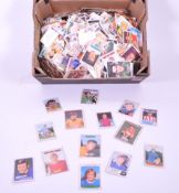 FOOTBALL INTEREST - LARGE COLLECTION OF FOOTBALL CARDS