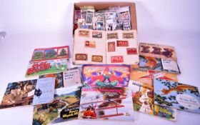 COLLECTION OF 20TH CENTURY CIGARETTE CARDS