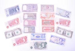 COLLECTION OF 20TH CENTURY BANKNOTES