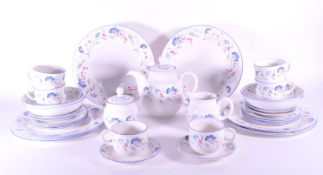 ROYAL DOULTON - EXPRESSIONS WINDERMERE PATTERN DINNER SERVICE.