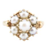 HALLMARKED 9CT GOLD & PEARL CLUSTER RING