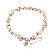 HALLMARKED 9CT GOLD GATE LINK BRACELET WITH HEART PADLOCK CLASP