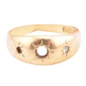 HALLMARKED 18CT GOLD & DIAMOND GYPSY RING AF