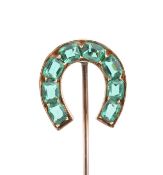 VICTORIAN GOLD & GREEN PASTE HORSESHOE STICK PIN