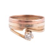 HALLMARKED 9CT GOLD & DIAMOND SOLITAIRE & BAND RING