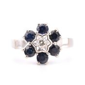 18CT WHITE GOLD SAPPHIRE & DIAMOND CLUSTER RING