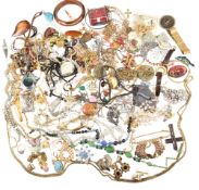 COLLECTION OF VINTAGE & MODERN COSTUME JEWELLERY & WATCHES