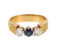 18CT GOLD SAPPHIRE & DIAMOND THREE STONE RING