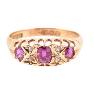 HALLMARKED 18CT GOLD RUBY & DIAMOND RING