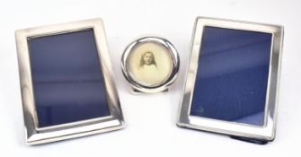 COLLECTION OF HALLMARKED SILVER PHOTOGRAPH FRAMES (3)