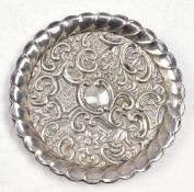 A SMALL VICTORIAN 19TH CENTURY HALLMARKED SILVER TRINKET DISH / TRAY
