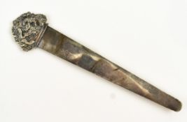 A 19TH CENTURY VICTORIAN HALLMARKED SILVER BOOKMARK