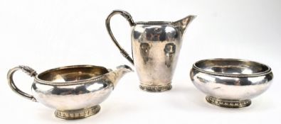 SET OF THREE GEORGE V HALLMARKED SILVER CREAMER / JUGS & SUGAR BOWL