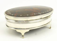 A GEORGE V HALLMARKED SILVER & TORTOISESHELL TRINKET BOX