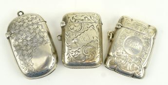 COLLECTION OF THREE VICTORIAN TO GEORGE V HALLMARKED SILVER VESTAS