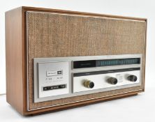 PHILCO (FORD) - VINTAGE TEAK CASED FM / AM RADIO
