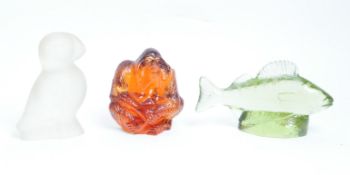 KOSTA BODA - COLLECTION OF THREE 1970S GLASS WORLD WILDLIFE FIGURES