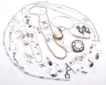 LARGE COLLECTION OF SILVER & COSTUME JEWELLERY
