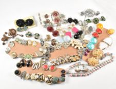 A COLLECTION OF VINATGE CLIP ON EARRINGS & SETS