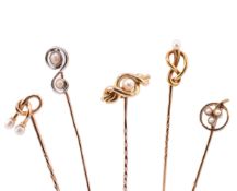 COLLECTION OF 15CT GOLD & 9CT GOLD STICK PINS