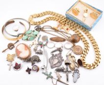 COLLECTION OF SILVER & COSTUME JEWELLERY