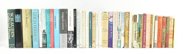 MODERN FIRST EDITIONS. GOOD COLLECTION OF LATE 20TH CENTURY TITLES INCL. HEANEY, HUGHES, BARNES