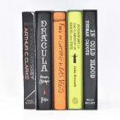 FOLIO SOCIETY. FIVE HORROR / THRILLER NOVELS IN ORIG. SLIPCASES INCL. DRACULA
