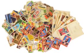 BUBBLEGUM / TRADING CARDS - SELECTION OF ASSORTED