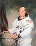 SPACE EXPLORATION - AL WORDEN (APOLLO 15) - SIGNED 8X10
