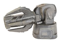 DOCTOR WHO (THIRTEENTH DOCTOR) - SCREEN USED PROP WEAPON