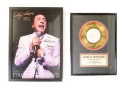 SMOKEY ROBINSON - AMERICAN SINGER-SONGWRITER - AUTOGRAPHS