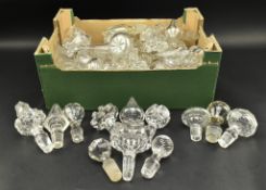 COLLECTION OF 19TH CENTURY VICTORIAN GLASS DECANTER BOTTLE STOPPERS