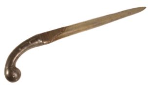 EARLY 17TH CENTURY MUGHAL EMPIRE KHANJAR DAGGER