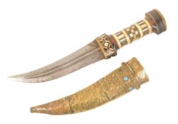 19TH CENTURY SYRIAN JAMBIYA DAGGER