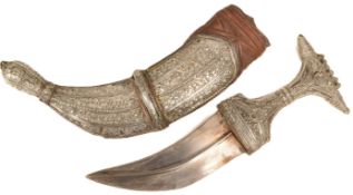 EARLY 20TH CENTURY MIDDLE EASTERN YEMENI JAMBIYA DAGGER