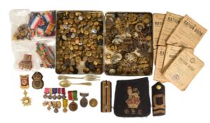 COLLECTION OF MILITARY BADGES & MEDALS