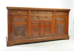 19TH CENTURY ARTS & CRAFTS OAK SIDEBOARD CREDENZA