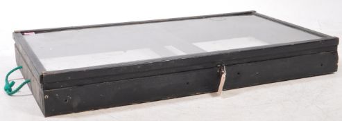 EARLY 20TH CENTURY SHOP / MUSEUM COUNTER TOP DISPLAY CABINET