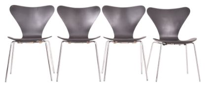 ARNE JACOBSEN FOR FRITZ HANSEN - SET OF FOUR SERIES 7 CHAIRS