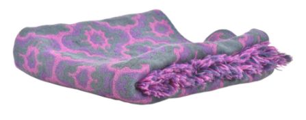 VINTAGE MID CENTURY WOOLLEN WELSH BLANKET / BED THROW