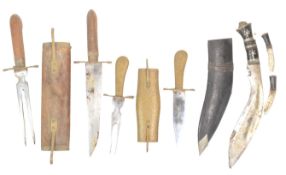 VINTAGE INDIAN KUKRI KNIFE TOGETHER WITH X2 FISH CARVING KNIVES