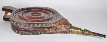 19TH CENTURY GEORGE III LEATHER & MAHOGANY PEAR SHAPED BELLOWS