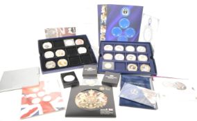 LARGE COLLECTION OF CONTEMPORARY BRITISH COMMEMORATIVE COINS