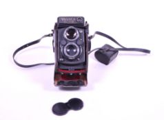 YASHICA MAT-124 G MEDIUM FORMAT TLR CAMERA