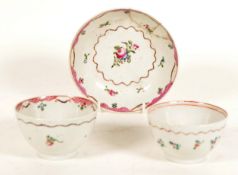 THREE 19TH CENTURY CHINESE CANTONESE FAMILLE ROSE CHINA BOWLS