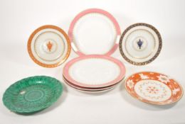 COLLECTION OF 19TH / 20TH CENTURY DINNER AND SMALL PLATES